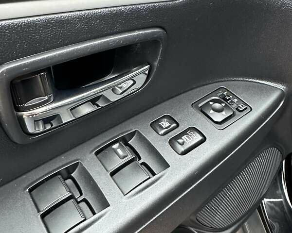 Черный Мицубиси АСХ, объемом двигателя 1.8 л и пробегом 226 тыс. км за 9950 $, фото 44 на Automoto.ua