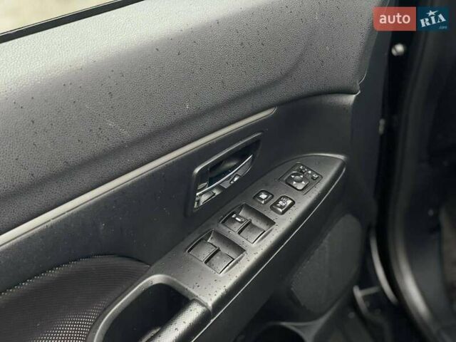 Черный Мицубиси АСХ, объемом двигателя 1.8 л и пробегом 138 тыс. км за 10900 $, фото 12 на Automoto.ua