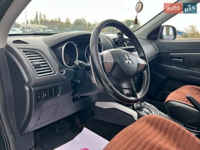 Черный Мицубиси АСХ, объемом двигателя 1.8 л и пробегом 210 тыс. км за 9999 $, фото 10 на Automoto.ua