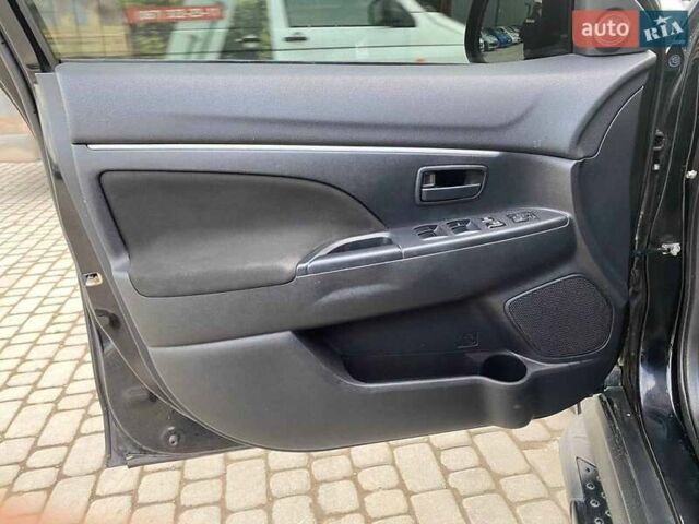 Черный Мицубиси АСХ, объемом двигателя 1.6 л и пробегом 237 тыс. км за 9390 $, фото 9 на Automoto.ua