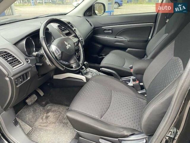 Черный Мицубиси АСХ, объемом двигателя 1.8 л и пробегом 175 тыс. км за 10900 $, фото 22 на Automoto.ua
