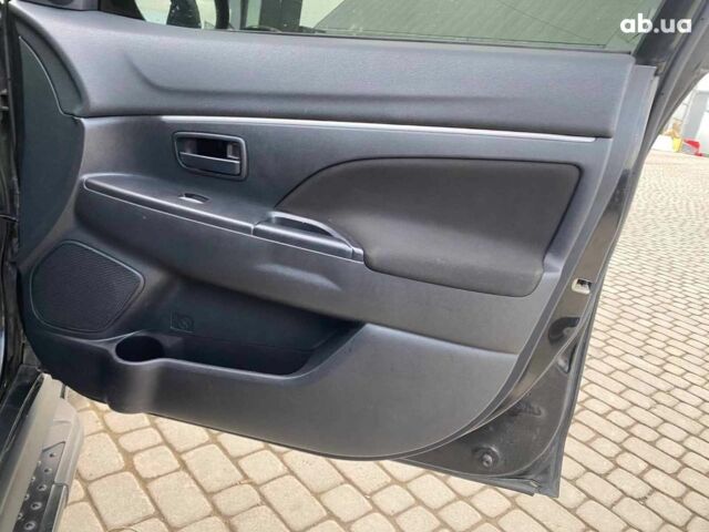 Черный Мицубиси АСХ, объемом двигателя 1.6 л и пробегом 237 тыс. км за 9390 $, фото 20 на Automoto.ua