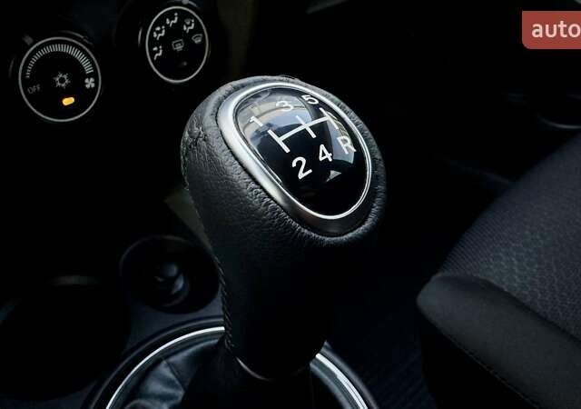 Чорний Міцубісі АСХ, об'ємом двигуна 1.59 л та пробігом 165 тис. км за 9000 $, фото 27 на Automoto.ua