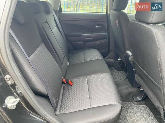 Черный Мицубиси АСХ, объемом двигателя 1.8 л и пробегом 175 тыс. км за 10900 $, фото 27 на Automoto.ua