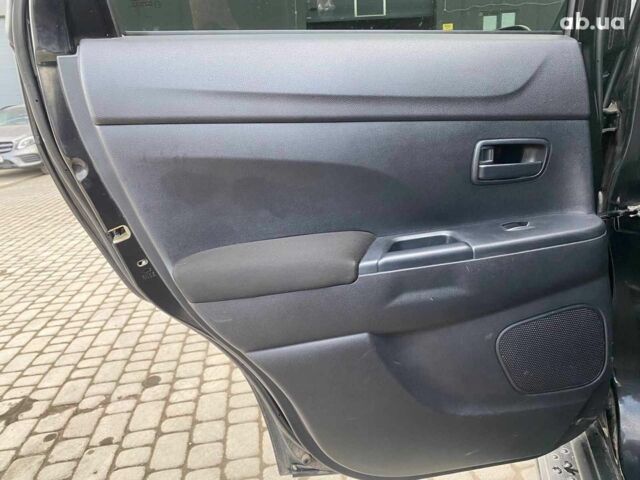 Черный Мицубиси АСХ, объемом двигателя 1.6 л и пробегом 237 тыс. км за 9390 $, фото 14 на Automoto.ua