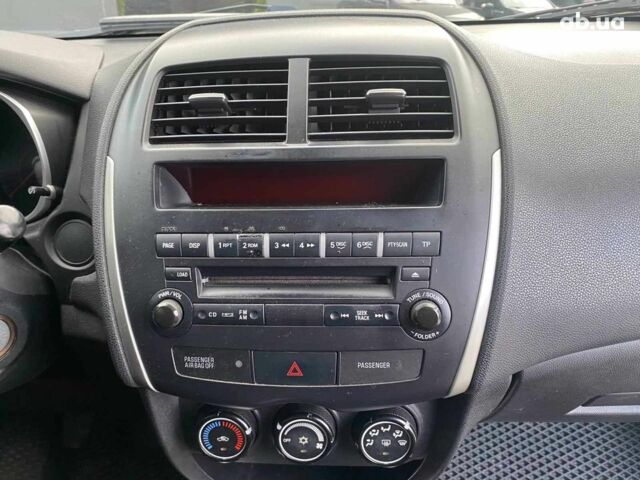 Черный Мицубиси АСХ, объемом двигателя 1.6 л и пробегом 237 тыс. км за 9390 $, фото 25 на Automoto.ua