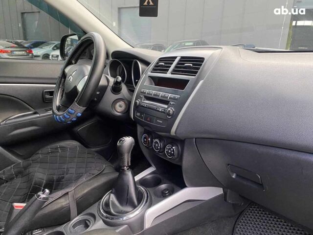 Черный Мицубиси АСХ, объемом двигателя 1.6 л и пробегом 237 тыс. км за 9390 $, фото 23 на Automoto.ua