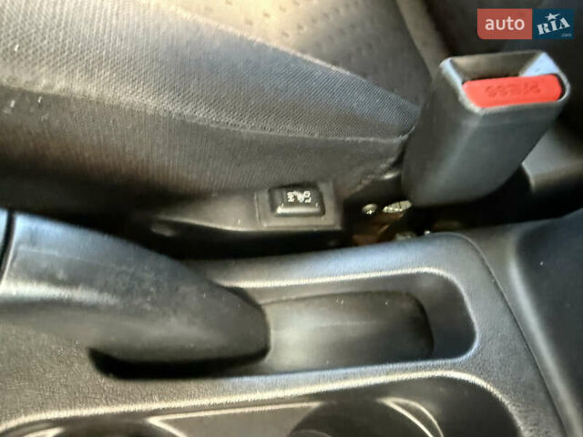 Чорний Міцубісі АСХ, об'ємом двигуна 1.8 л та пробігом 142 тис. км за 10999 $, фото 22 на Automoto.ua