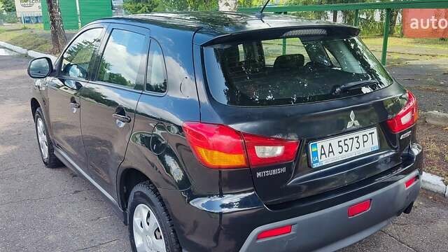 Чорний Міцубісі АСХ, об'ємом двигуна 1.8 л та пробігом 135 тис. км за 8800 $, фото 5 на Automoto.ua