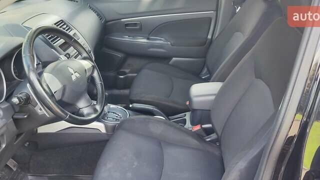 Чорний Міцубісі АСХ, об'ємом двигуна 1.8 л та пробігом 135 тис. км за 8800 $, фото 11 на Automoto.ua