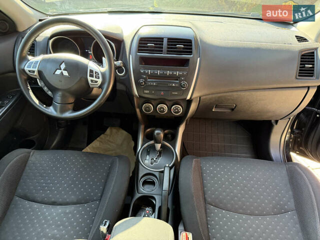 Чорний Міцубісі АСХ, об'ємом двигуна 1.8 л та пробігом 142 тис. км за 10999 $, фото 7 на Automoto.ua