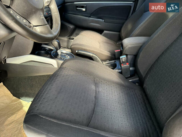 Чорний Міцубісі АСХ, об'ємом двигуна 1.8 л та пробігом 142 тис. км за 10999 $, фото 18 на Automoto.ua