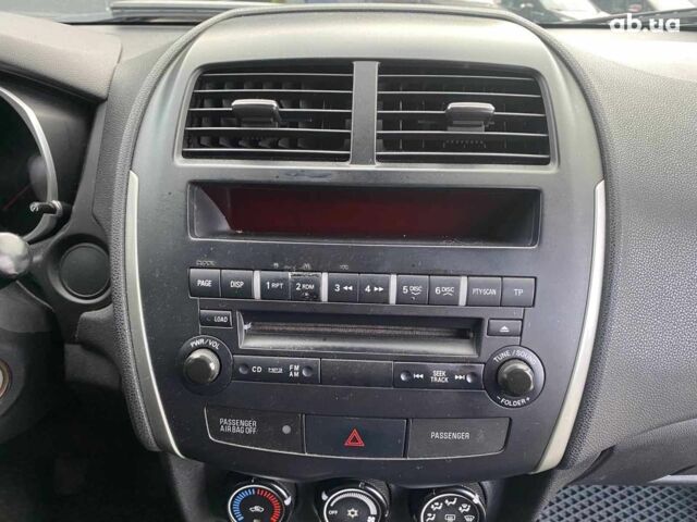 Черный Мицубиси АСХ, объемом двигателя 1.6 л и пробегом 237 тыс. км за 9390 $, фото 24 на Automoto.ua