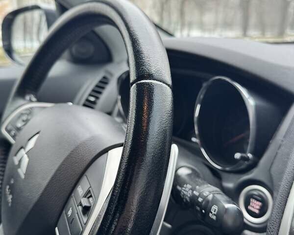 Чорний Міцубісі АСХ, об'ємом двигуна 1.8 л та пробігом 108 тис. км за 11800 $, фото 11 на Automoto.ua