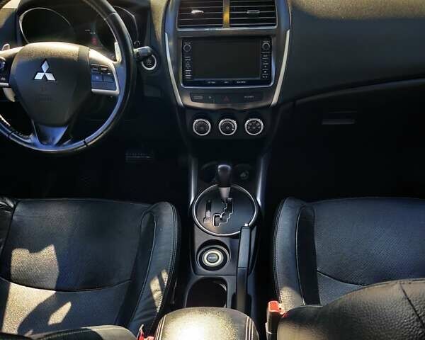 Чорний Міцубісі АСХ, об'ємом двигуна 2.27 л та пробігом 221 тис. км за 12700 $, фото 4 на Automoto.ua