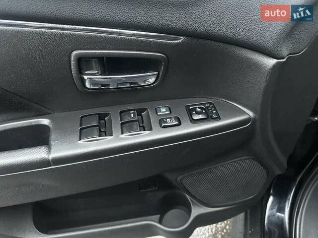 Черный Мицубиси АСХ, объемом двигателя 1.8 л и пробегом 195 тыс. км за 9000 $, фото 14 на Automoto.ua