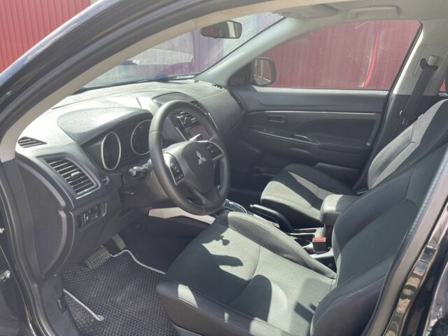 Черный Мицубиси АСХ, объемом двигателя 2 л и пробегом 205 тыс. км за 10500 $, фото 6 на Automoto.ua