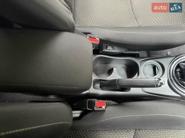 Черный Мицубиси АСХ, объемом двигателя 1.8 л и пробегом 185 тыс. км за 12300 $, фото 66 на Automoto.ua