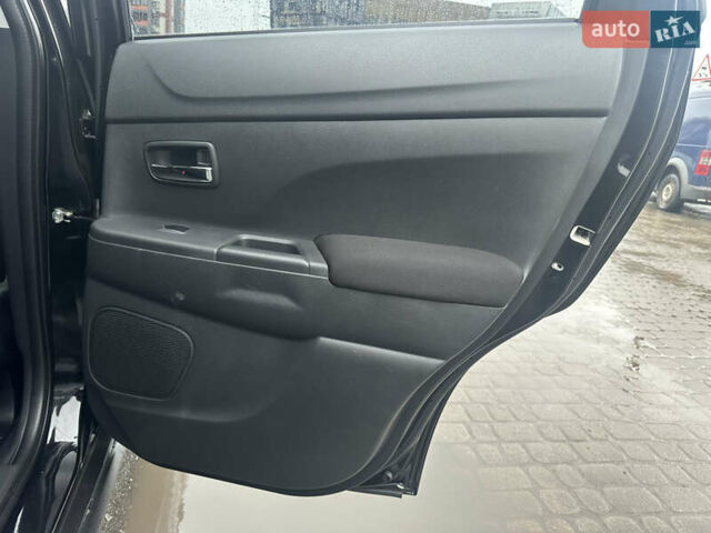 Чорний Міцубісі АСХ, об'ємом двигуна 2.3 л та пробігом 199 тис. км за 14300 $, фото 25 на Automoto.ua