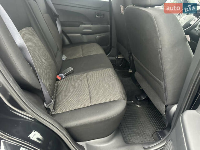 Чорний Міцубісі АСХ, об'ємом двигуна 2.3 л та пробігом 199 тис. км за 14300 $, фото 24 на Automoto.ua