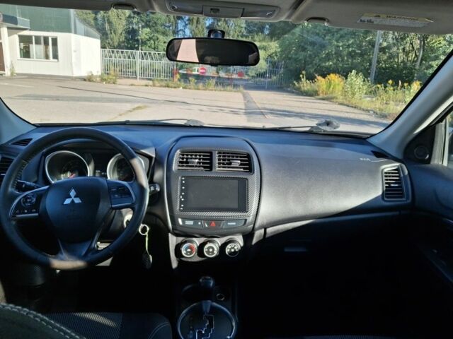 Чорний Міцубісі АСХ, об'ємом двигуна 2 л та пробігом 80 тис. км за 12000 $, фото 5 на Automoto.ua