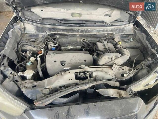Чорний Міцубісі АСХ, об'ємом двигуна 2 л та пробігом 180 тис. км за 14000 $, фото 3 на Automoto.ua