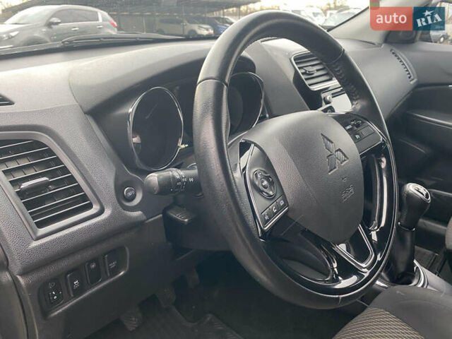 Черный Мицубиси АСХ, объемом двигателя 1.6 л и пробегом 192 тыс. км за 11400 $, фото 25 на Automoto.ua
