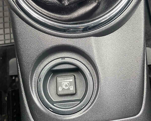 Черный Мицубиси АСХ, объемом двигателя 1.6 л и пробегом 192 тыс. км за 11400 $, фото 28 на Automoto.ua