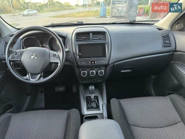 Чорний Міцубісі АСХ, об'ємом двигуна 2 л та пробігом 123 тис. км за 9750 $, фото 16 на Automoto.ua