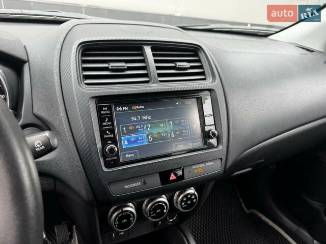 Чорний Міцубісі АСХ, об'ємом двигуна 2 л та пробігом 77 тис. км за 15999 $, фото 26 на Automoto.ua