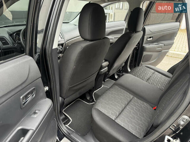 Чорний Міцубісі АСХ, об'ємом двигуна 2 л та пробігом 77 тис. км за 15999 $, фото 14 на Automoto.ua