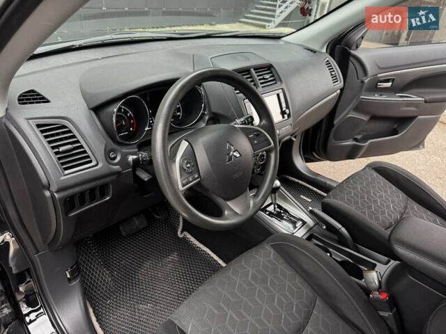Чорний Міцубісі АСХ, об'ємом двигуна 2 л та пробігом 77 тис. км за 15999 $, фото 12 на Automoto.ua