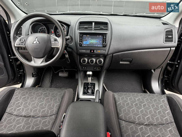 Чорний Міцубісі АСХ, об'ємом двигуна 2 л та пробігом 77 тис. км за 15999 $, фото 22 на Automoto.ua