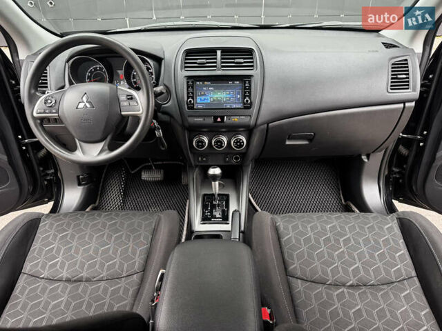 Чорний Міцубісі АСХ, об'ємом двигуна 2 л та пробігом 77 тис. км за 15999 $, фото 20 на Automoto.ua
