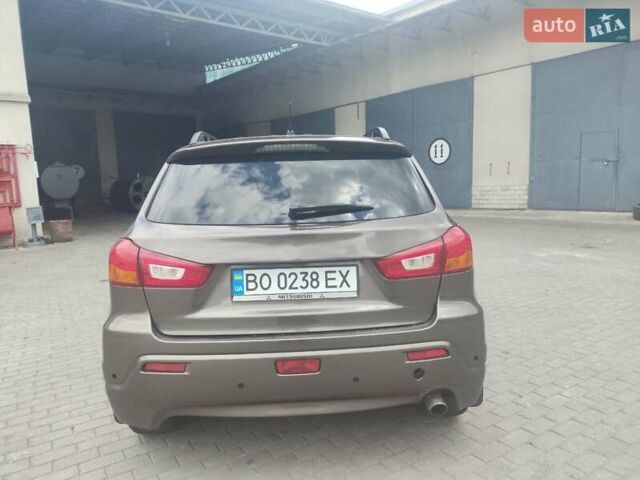 Коричневый Мицубиси АСХ, объемом двигателя 1.8 л и пробегом 300 тыс. км за 10500 $, фото 9 на Automoto.ua