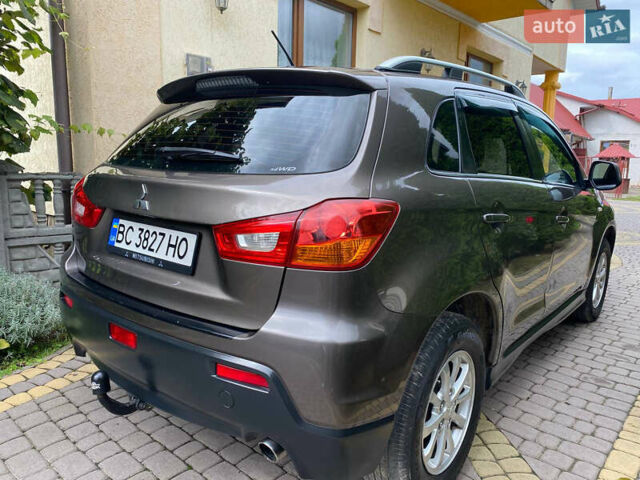 Коричневый Мицубиси АСХ, объемом двигателя 1.8 л и пробегом 327 тыс. км за 8900 $, фото 4 на Automoto.ua