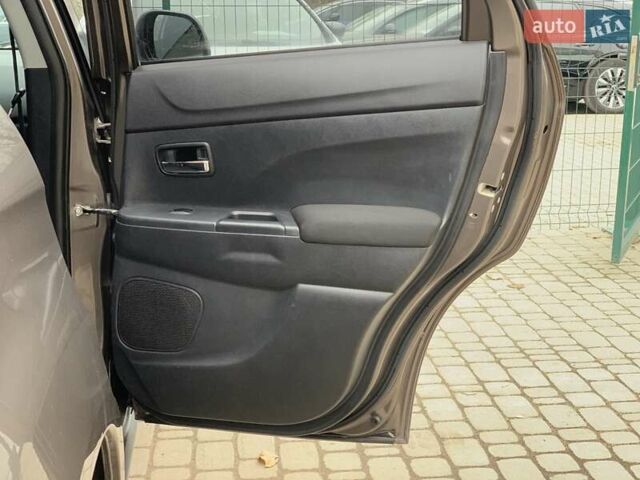 Коричневый Мицубиси АСХ, объемом двигателя 1.8 л и пробегом 202 тыс. км за 11755 $, фото 30 на Automoto.ua