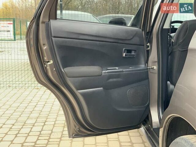 Коричневый Мицубиси АСХ, объемом двигателя 1.8 л и пробегом 202 тыс. км за 11755 $, фото 25 на Automoto.ua