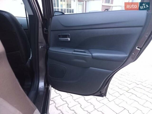 Коричневий Міцубісі АСХ, об'ємом двигуна 1.8 л та пробігом 238 тис. км за 8999 $, фото 22 на Automoto.ua