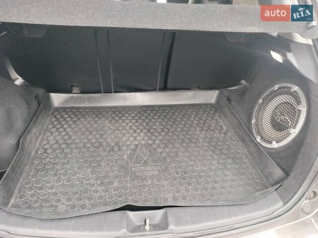 Коричневий Міцубісі АСХ, об'ємом двигуна 1.59 л та пробігом 279 тис. км за 10500 $, фото 17 на Automoto.ua