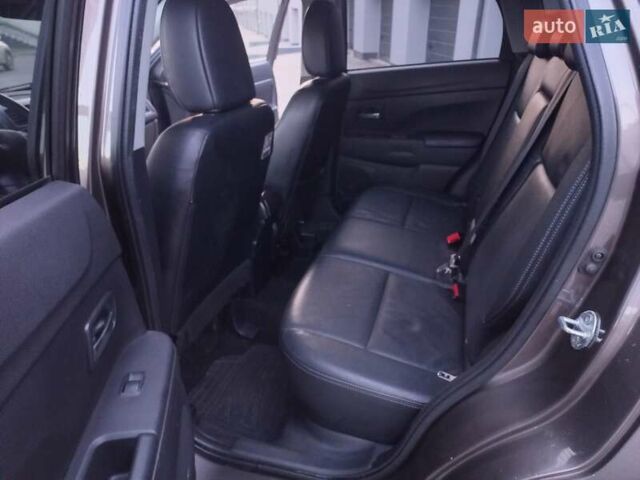 Коричневий Міцубісі АСХ, об'ємом двигуна 1.8 л та пробігом 238 тис. км за 8999 $, фото 26 на Automoto.ua