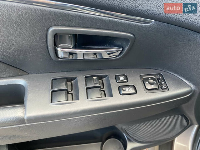 Коричневый Мицубиси АСХ, объемом двигателя 2.2 л и пробегом 238 тыс. км за 12500 $, фото 20 на Automoto.ua