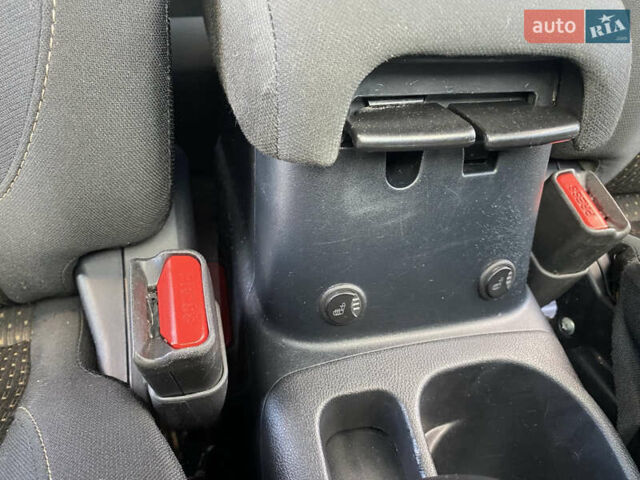 Коричневый Мицубиси АСХ, объемом двигателя 2.2 л и пробегом 238 тыс. км за 12500 $, фото 28 на Automoto.ua