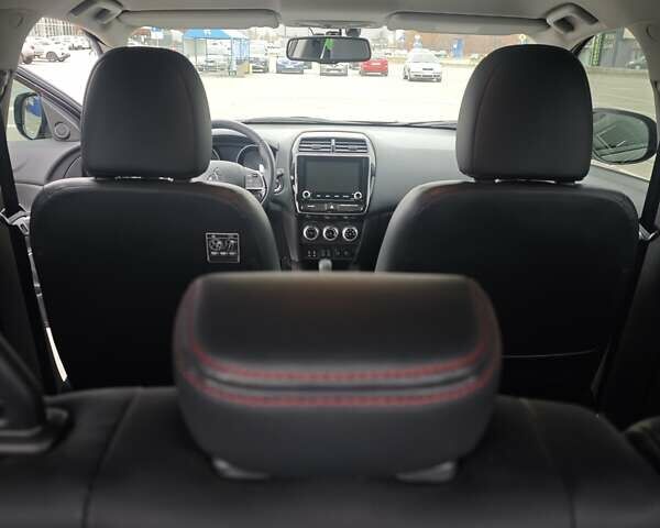 Коричневый Мицубиси АСХ, объемом двигателя 2 л и пробегом 40 тыс. км за 20000 $, фото 23 на Automoto.ua