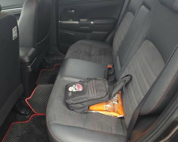 Коричневый Мицубиси АСХ, объемом двигателя 2 л и пробегом 40 тыс. км за 20000 $, фото 19 на Automoto.ua