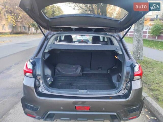 Коричневий Міцубісі АСХ, об'ємом двигуна 2 л та пробігом 30 тис. км за 23000 $, фото 2 на Automoto.ua