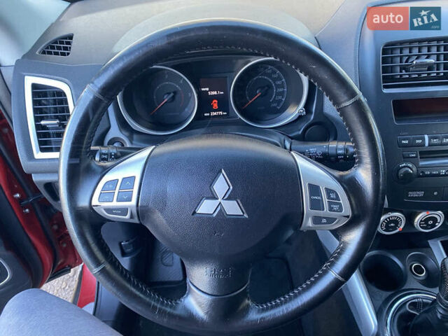 Красный Мицубиси АСХ, объемом двигателя 1.8 л и пробегом 234 тыс. км за 8900 $, фото 22 на Automoto.ua