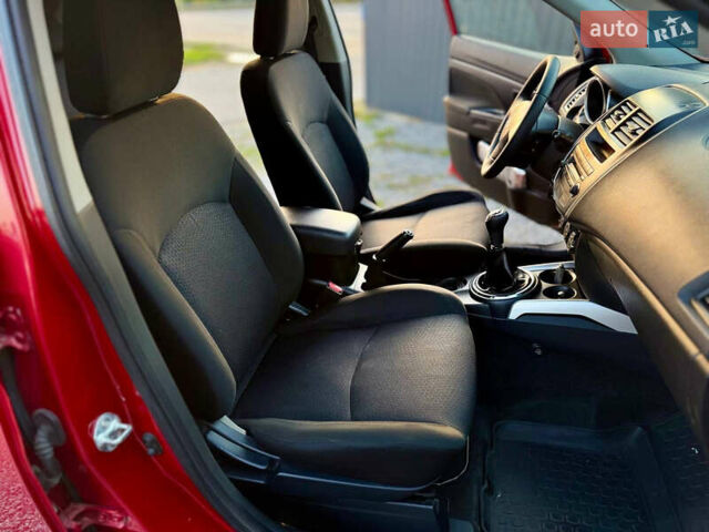 Красный Мицубиси АСХ, объемом двигателя 1.59 л и пробегом 246 тыс. км за 9350 $, фото 33 на Automoto.ua