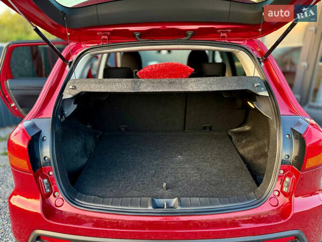 Красный Мицубиси АСХ, объемом двигателя 1.59 л и пробегом 246 тыс. км за 9350 $, фото 27 на Automoto.ua