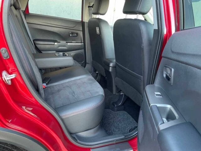 Красный Мицубиси АСХ, объемом двигателя 1.6 л и пробегом 37 тыс. км за 18000 $, фото 11 на Automoto.ua